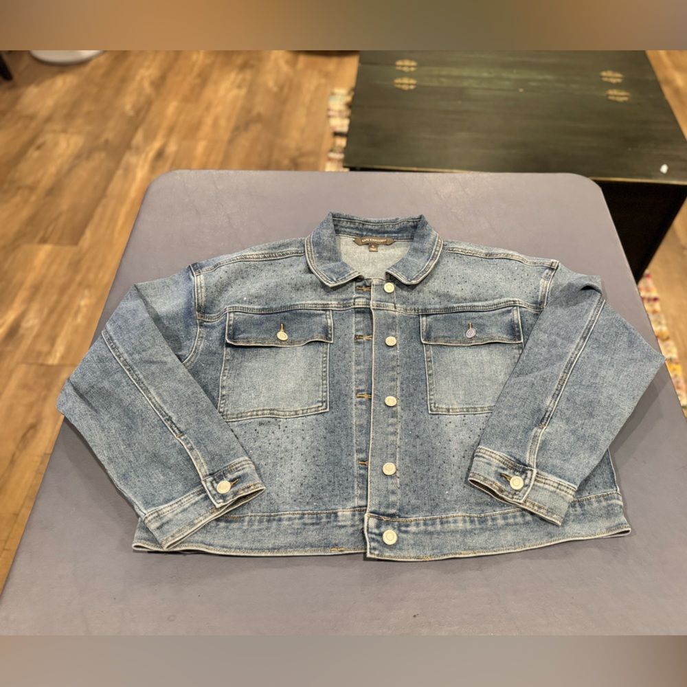 NEW KATE & MALLORY Size XL Denim Jean Jacket with Sparkles on front